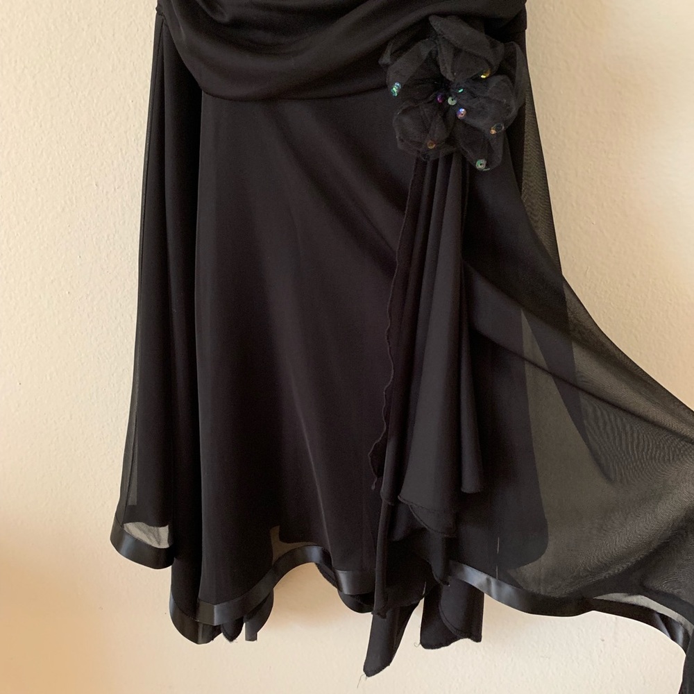 Little black dress | dance | prom